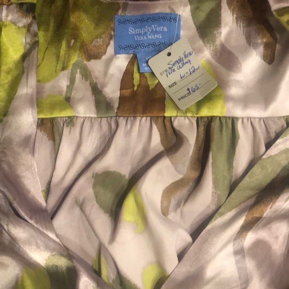 SIMPLY VERA Sexy V Floral/abstract tunic - Picture 2 of 7